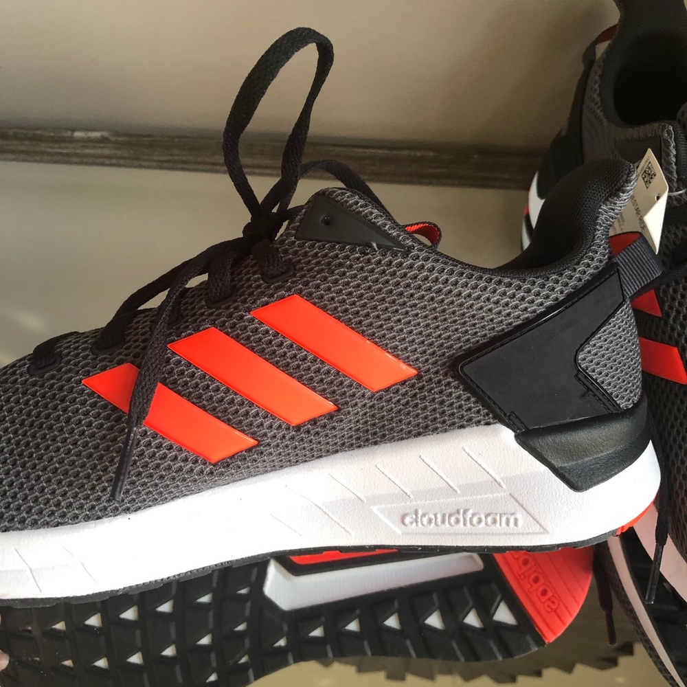 MEN’S ADIDAS QUESTAR RIDE CARBON/SOLRED/GREFOU - Picture 5 of 8